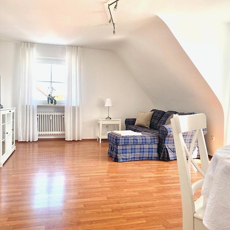 Super Zentral Begehrte Wohnlage Parkplatz Vor Haus Apartment Nuremberg Exterior photo
