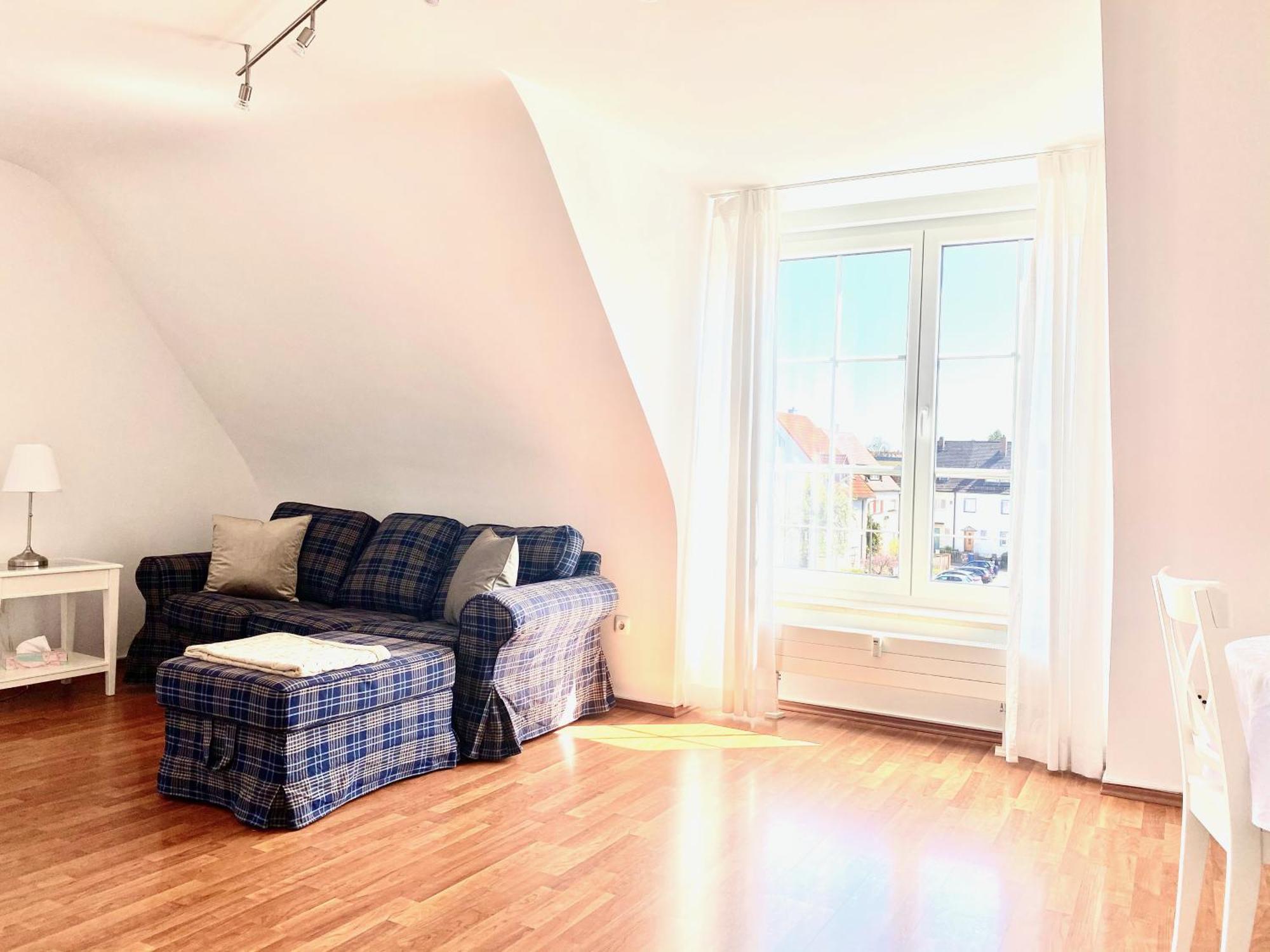 Super Zentral Begehrte Wohnlage Parkplatz Vor Haus Apartment Nuremberg Exterior photo